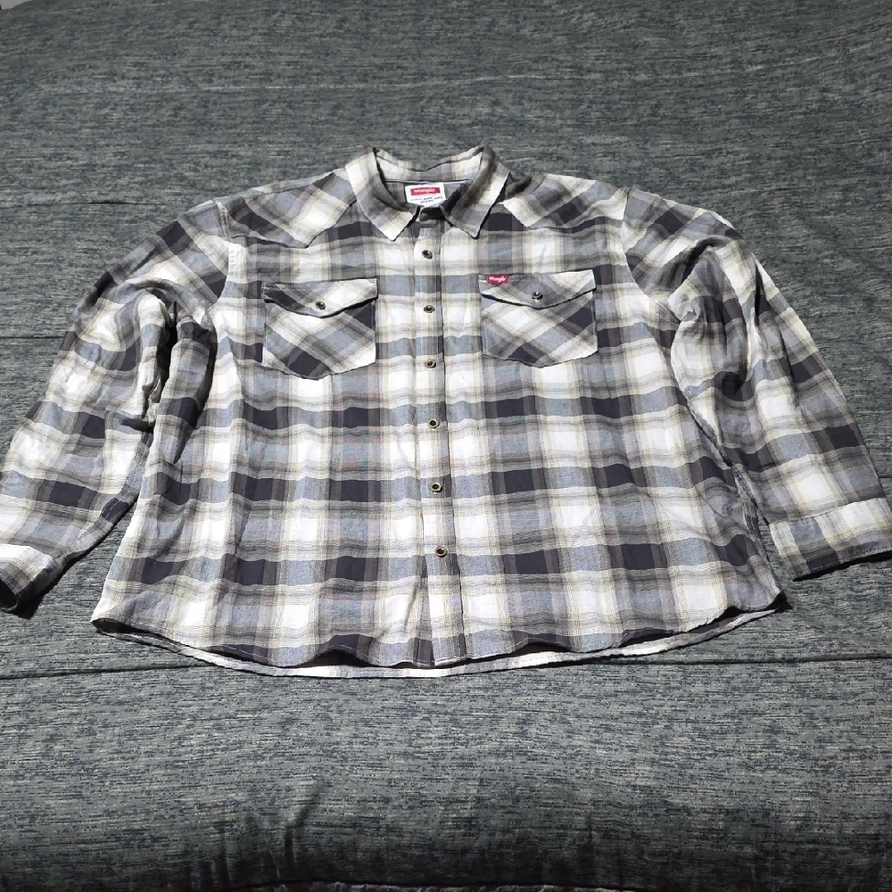 NWOT Wrangler Plaid Button Down Shirt size 2XL